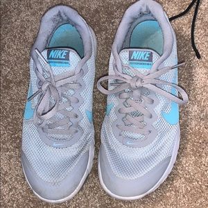 NIKE SNEAKERS